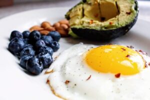 Low Carb Diet vs Keto: What’s the Real Difference?